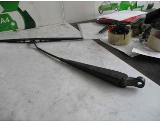 Recambio de brazo limpia delantero izquierdo para ford mondeo berlina/familiar (fd) 2.0 16v cat referencia OEM IAM 
