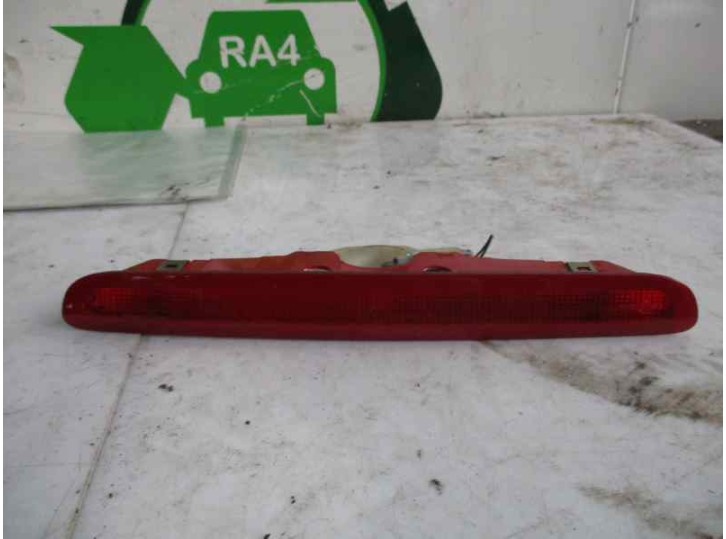 Recambio de luz central de freno para bmw serie 5 berlina (e39) 520i referencia OEM IAM 