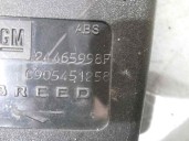 Recambio de enganche cinturon para opel vectra c berlina 1.9 cdti referencia OEM IAM 13202404F A9051036259 4 PUERTAS