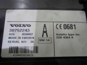 Replacement audio system / CD radio for Volvo S60 Saloon 2.4 Diesel CAT OEM IAM reference 30752243 2204384A AUTOLIV
