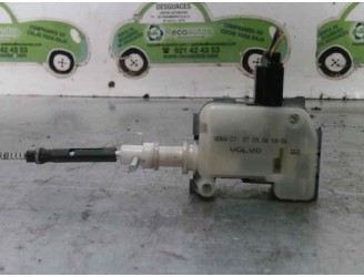 Recambio de motor tapa deposito combustible para volvo s80 berlina 2.4 diesel cat referencia OEM IAM 806627  