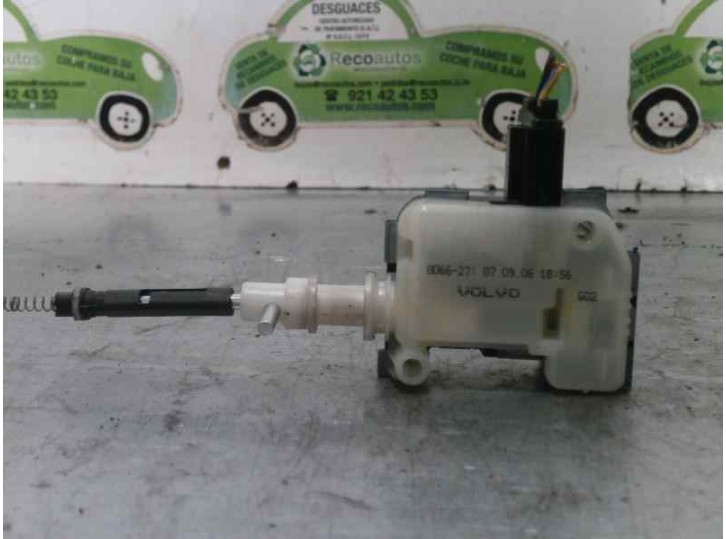 Recambio de motor tapa deposito combustible para volvo s80 berlina 2.4 diesel cat referencia OEM IAM 806627 