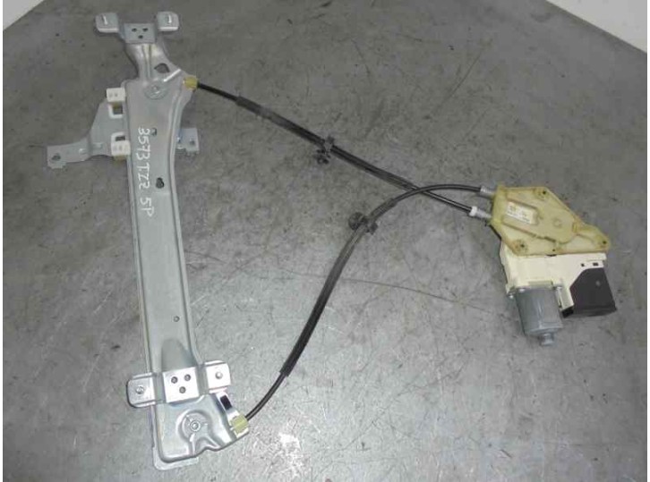 Replacement rear left window regulator for Renault Megane III Saloon 5-door Dynamique OEM IAM reference 827210003R 6 PINS 5 P