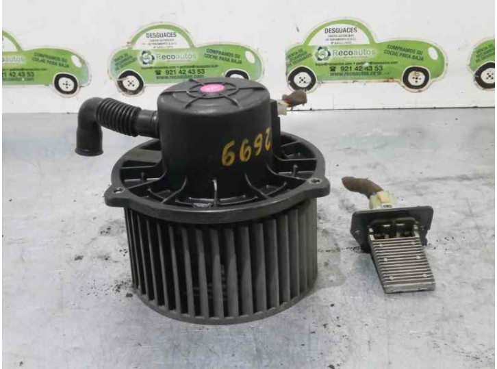 Recambio de motor calefaccion para hyundai santa fe (sm) 2.4 cat referencia OEM IAM 972303A010  