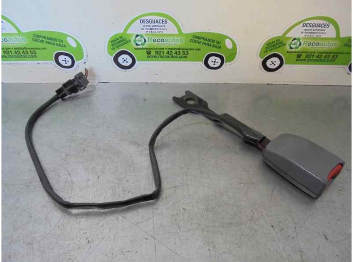Recambio de enganche cinturon para kia carens 2.0 turbodiesel cat referencia OEM IAM   5 PUERTAS