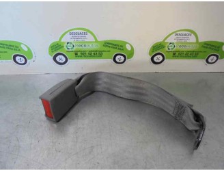 Recambio de enganche cinturon para kia carens 2.0 turbodiesel cat referencia OEM IAM   5 PUERTAS