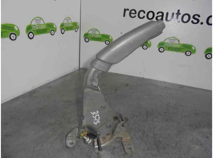 Recambio de palanca freno de mano para kia carens 2.0 turbodiesel cat referencia OEM IAM 