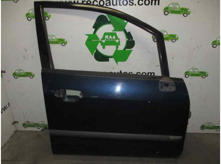 Replacement front right door for Mazda Premacy (CP) 2.0 turbodiesel OEM IAM reference C14558020B BLUE 5 DOORS