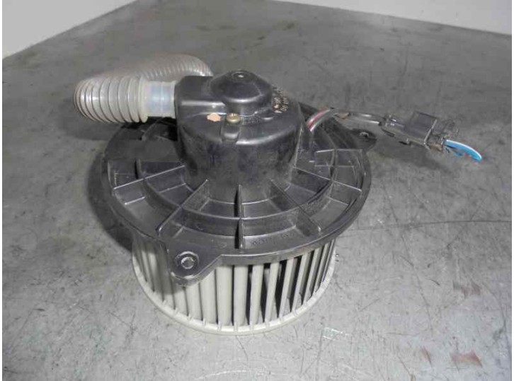 Recambio de motor calefaccion para mazda premacy (cp) 2.0 turbodiesel referencia OEM IAM HB111BJ0EA03OG 8940000 