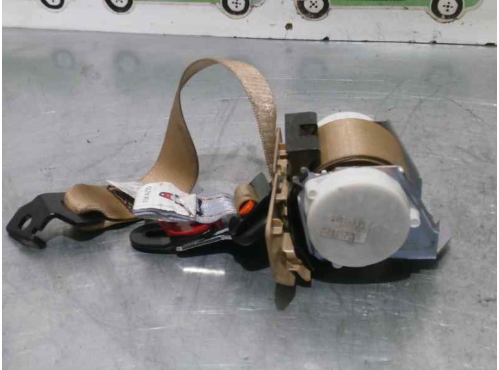 Recambio de cinturon seguridad trasero central para bmw serie 5 berlina (e60) 530d referencia OEM IAM 330324431 RE00005580 4 PUE