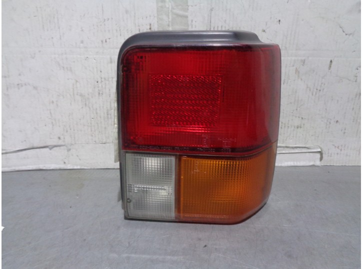 Recambio de piloto trasero derecho para kia pride 1.3 cat referencia OEM IAM 