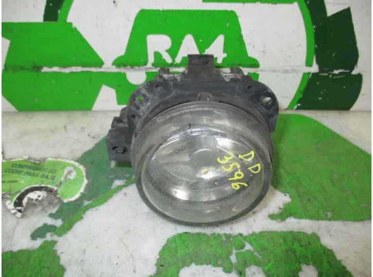 Replacement right fog light for Citroën Xsara Picasso 2.0 HDi Exclusive OEM IAM reference 