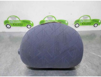 Replacement headrest for Mercedes-Benz C-Class (W203) sedan 240 (203.061) OEM IAM reference 