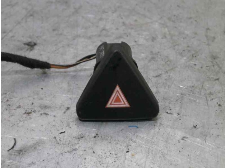 Recambio de warning para ford fiesta (cbk) 1.6 tdci cat referencia OEM IAM 