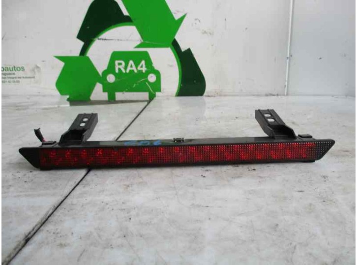 Recambio de piloto trasero central para skoda fabia (6y2/6y3) 1.4 referencia OEM IAM   