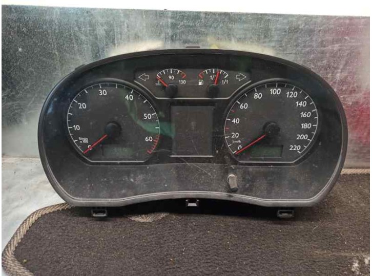 Recambio de cuadro instrumentos para volkswagen polo (9n1) 1.4 16v referencia OEM IAM 6Q0920800 VWZ7Z0D9924840 VDO