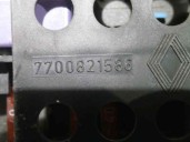 Recambio de caja reles / fusibles para renault laguna (b56) 1.9 dti diesel cat referencia OEM IAM 7700821586 7700427884 