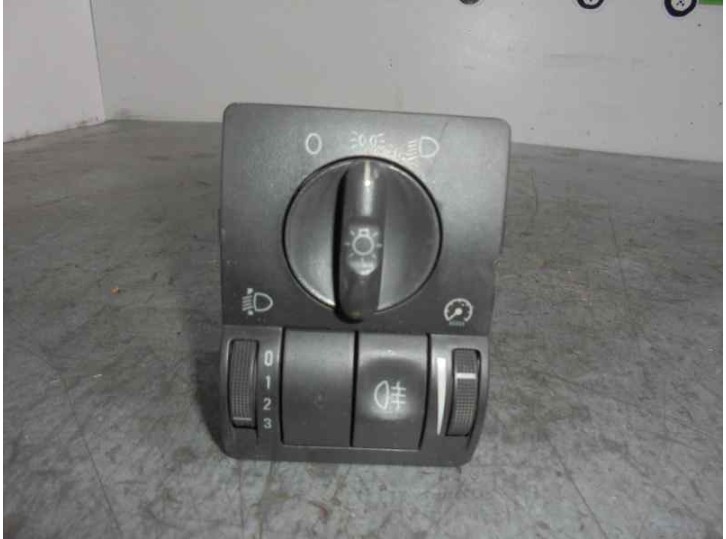 Recambio de mando luces salpicadero para opel corsa c 1.7 16v cdti referencia OEM IAM 9116613 0524119 GM