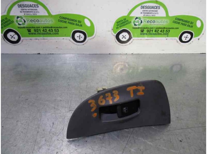 Recambio de mando elevalunas trasero izquierdo para hyundai elantra (xd) 2.0 crdi cat referencia OEM IAM 935782D000 