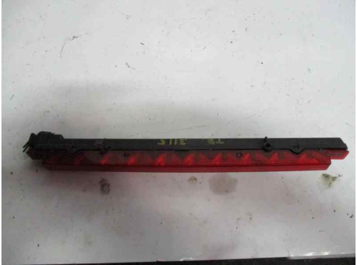 Recambio de luz central de freno para audi a3 (8l) 1.9 tdi referencia OEM IAM 