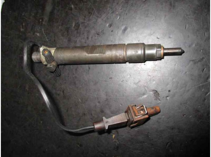 Recambio de inyector para seat cordoba berlina (6k2) 1.9 tdi referencia OEM IAM 028130201J KBEL58P94 BOSCH