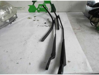 Recambio de brazo limpia delantero derecho para citroën c5 berlina 2.0 hdi fap cat (rhr / dw10bted4) referencia OEM IAM 