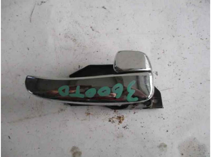 Recambio de maneta interior delantera derecha para hyundai sonata (y4) 2.0 16v cat referencia OEM IAM 8262038010 CAJA 3 