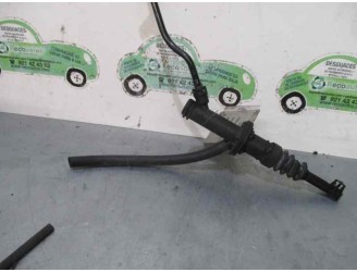 Recambio de bomba embrague para renault megane ii berlina 3p 1.5 dci diesel referencia OEM IAM 
