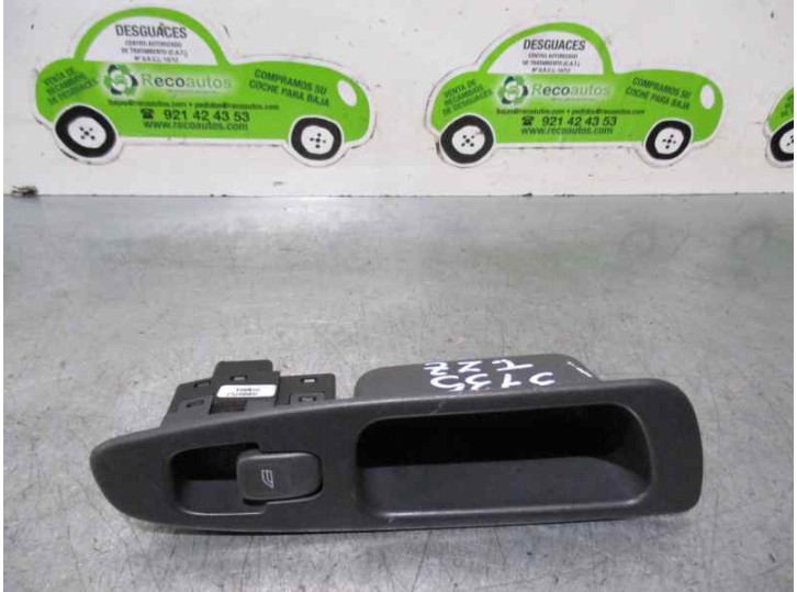 Recambio de mando elevalunas trasero izquierdo para volvo v40 familiar 2.0 turbo cat referencia OEM IAM 30889757  