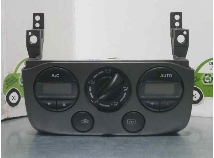 Replacement climate control unit for nissan primera saloon (p11) 2.0 16v cat OEM IAM reference 275109F600 