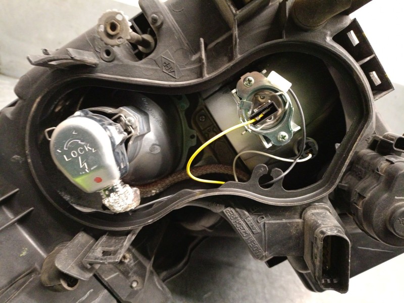 Recambio de faro derecho para renault vel satis (bj0) 2.0 16v turbo referencia OEM IAM 8200384024 10016643 