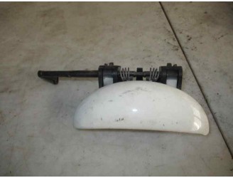 Replacement front right exterior door handle for Peugeot 206 SW 1.4 HDi OEM IAM reference 