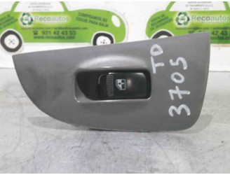 Replacement rear right window regulator switch for Hyundai Elantra (XD) 2.0 CRDi CAT OEM IAM reference 935782D000 