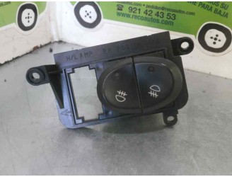 Replacement rear window button for Hyundai Coupe (RD) 1.6 FX OEM IAM reference 9370027350 80407 