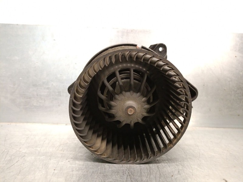 Recambio de motor calefaccion para citroën saxo 1.4 referencia OEM IAM 6441K8 6441K8 658083S VALEO