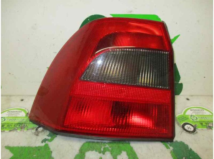 Recambio de piloto trasero izquierdo para opel vectra b berlina 2.2 16v dti cat (y 22 dtr / l50) referencia OEM IAM 