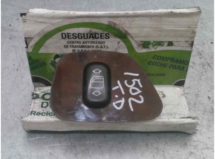 Recambio de mando elevalunas trasero derecho para mercedes-benz clase e (w210) berlina 3.2 v6 18v cat referencia OEM IAM 2108208