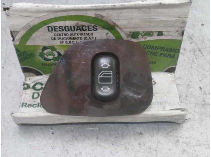 Recambio de mando elevalunas trasero izquierdo para mercedes-benz clase e (w210) berlina 3.2 v6 18v cat referencia OEM IAM 21082