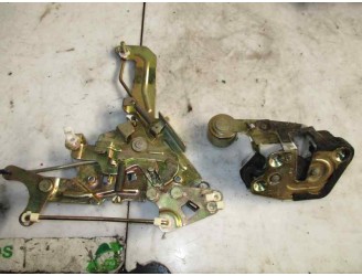 Replacement rear right door lock for Hyundai H1 2.5 CRDi cat OEM IAM reference 3 DOORS