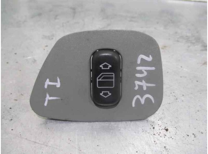 Recambio de mando elevalunas trasero izquierdo para mercedes-benz clase e (w210) berlina 3.2 24v cat referencia OEM IAM 21082005