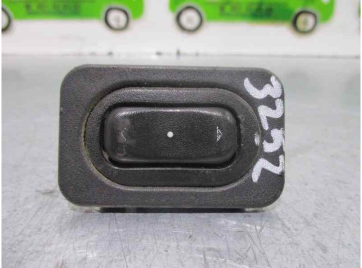 Recambio de mando elevalunas delantero derecho para opel combo (corsa c) 1.3 16v cdti cat (z 13 dt / ln9) referencia OEM IAM 