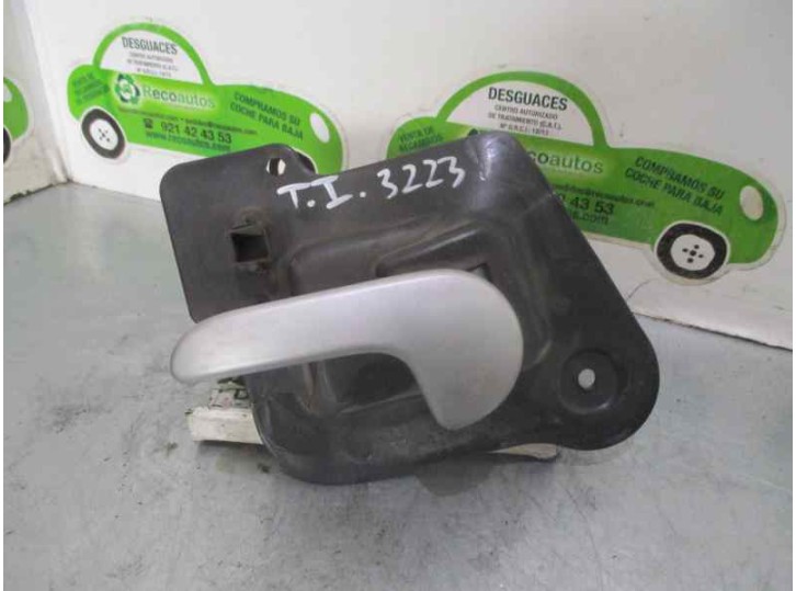 Recambio de maneta interior trasera izquierda para opel meriva a 1.7 16v referencia OEM IAM CAJA 7 