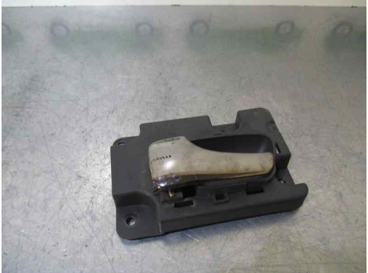 Recambio de maneta interior trasera izquierda para volvo s70 berlina 2.5 cat referencia OEM IAM CAJA 6 