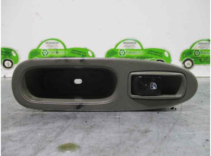 Recambio de mando elevalunas trasero derecho para chevrolet evanda 2.0 cat referencia OEM IAM 96430477 SPSD0021D4D 