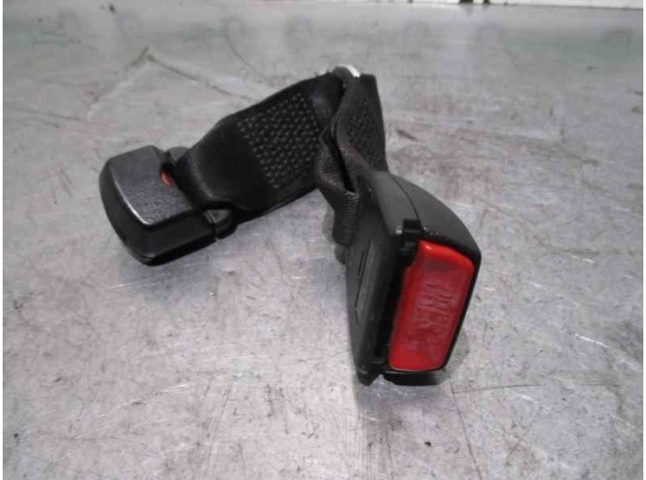 Recambio de enganche cinturon para bmw serie 3 berlina (e46) 2.0 16v diesel cat referencia OEM IAM 8242767 4 PUERTAS