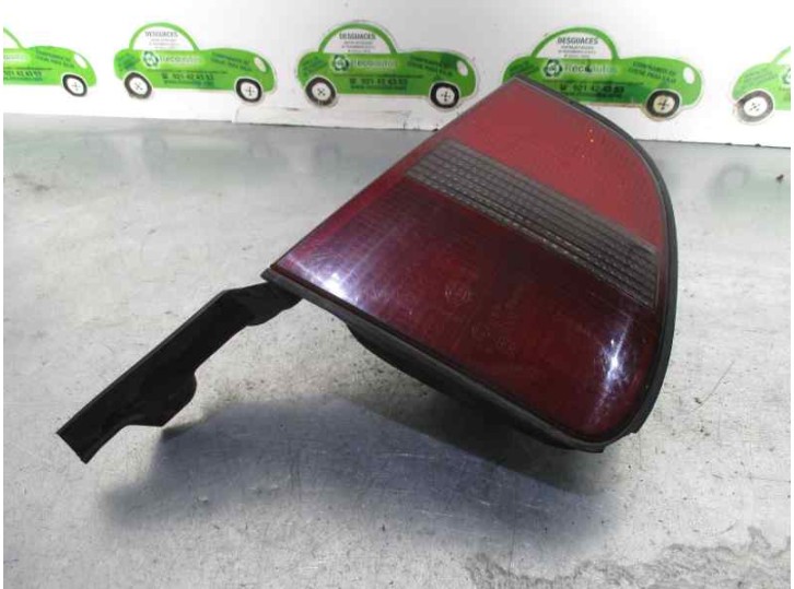 Recambio de piloto trasero derecho para lancia delta 1.8 i.e. referencia OEM IAM 82468761 29390202 