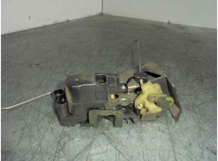Replacement front left door lock for Alfa Romeo 156 (116) 1.9 JTD cat OEM IAM reference 16828896 4+3+2 PINS 4 DOORS
