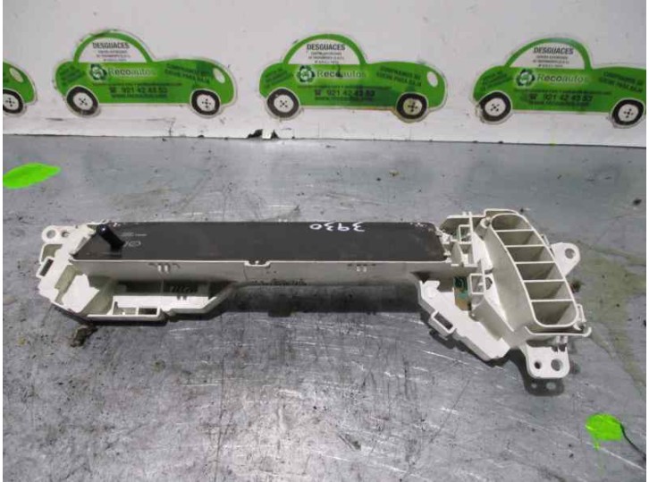 Recambio de pantalla multifuncion para toyota previa (r30) 2.0 turbodiesel cat referencia OEM IAM 8395028120 0559005350 