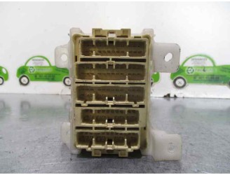 Recambio de caja reles / fusibles para toyota previa (r30) 2.0 turbodiesel cat referencia OEM IAM 4179011207 