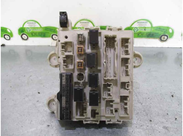 Recambio de caja reles / fusibles para toyota previa (r30) 2.0 turbodiesel cat referencia OEM IAM 8922128040 3A140078 